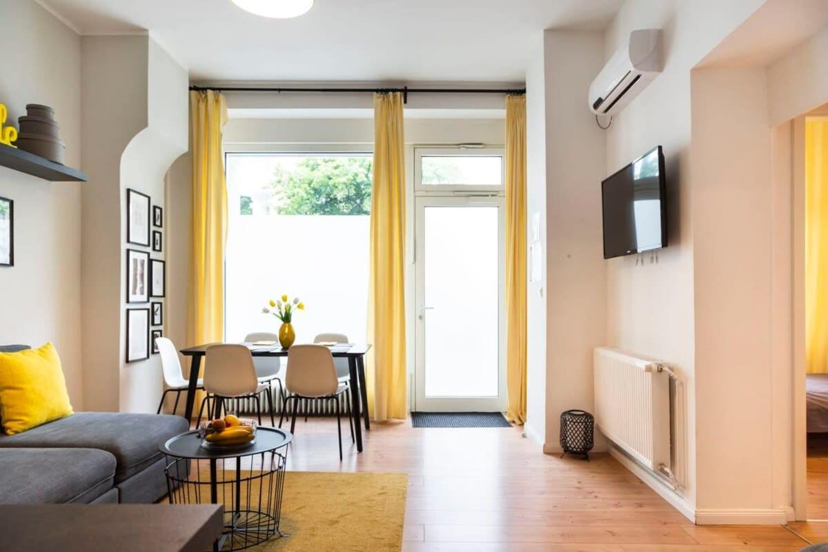 Kudamm Plus Ac Plus Selfcheckin Plus Free Street Parking Berlin Extérieur photo